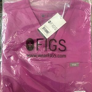 FIGS Catarina one pocket scrub top- size medium magenta pink scrub top